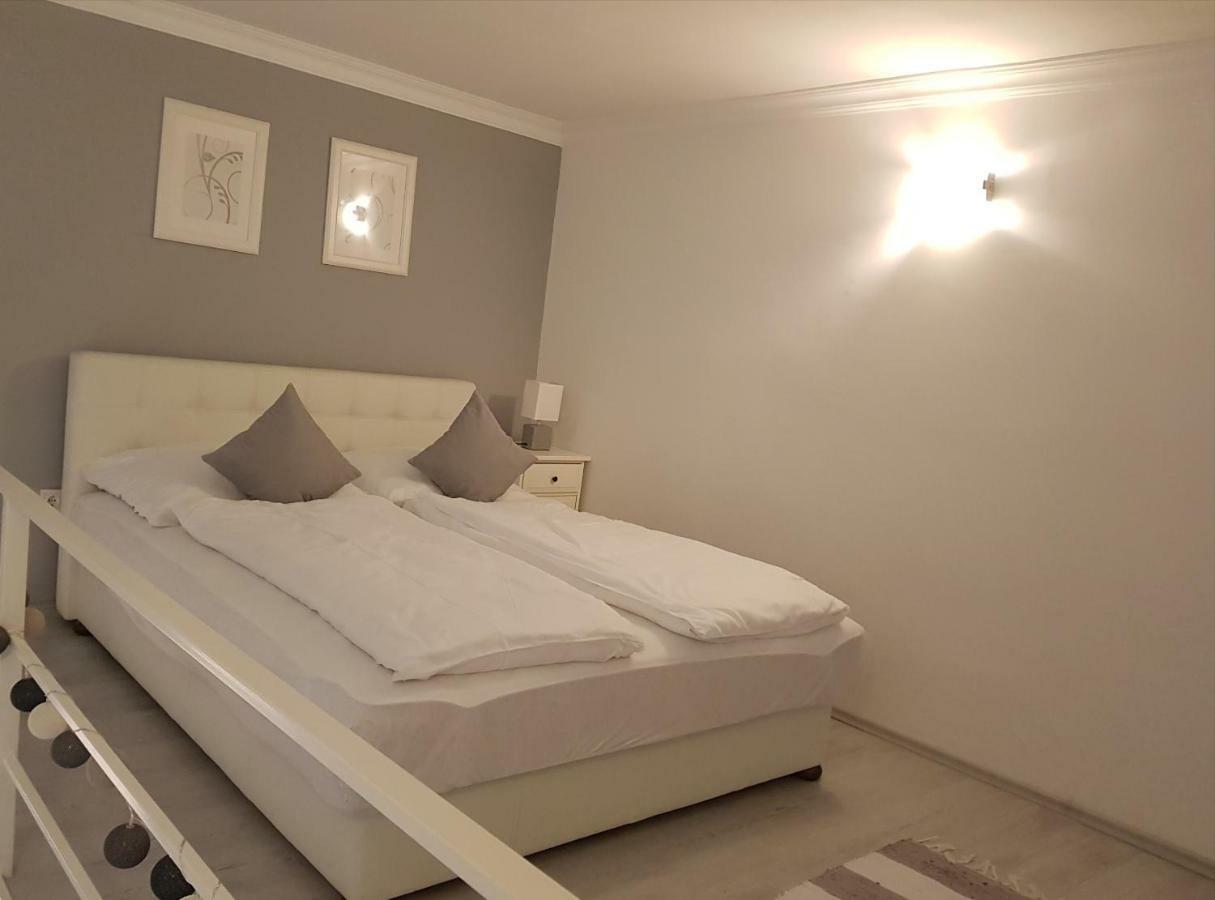 Little Luxury Apartment ブダペスト エクステリア 写真